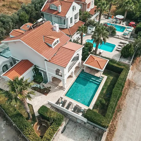 Dolce Villa